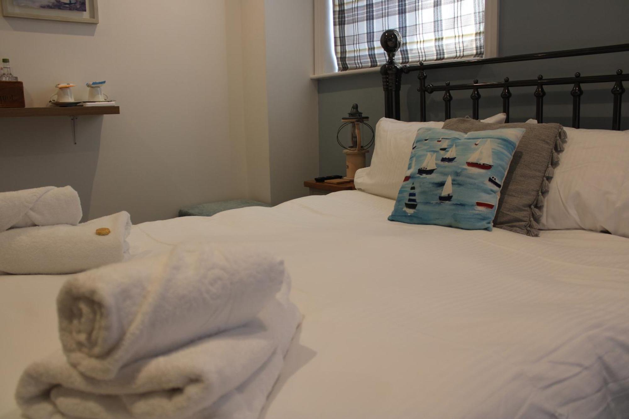 The White Lion Bed & Breakfast Ventnor Dış mekan fotoğraf